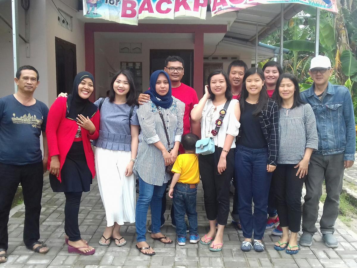タンジャング・パンダンBelitung Backpackerアパートメント エクステリア 写真